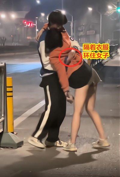 吉林长春，一女子跟丈夫在饭店吃饭时，喝得烂醉，连路都走不稳。谁知，邻桌一男子见女