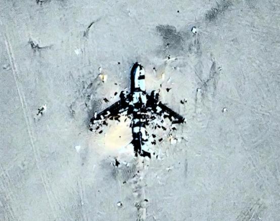 模拟炸日本航空自卫队E-767预警机、F-2战斗机、F-35战斗机、机库碉堡残骸