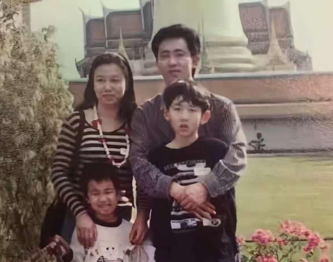 马未都曾说过一次被这位曾经风头无两的地产巨头“召见”的经历。马未都到酒店的时