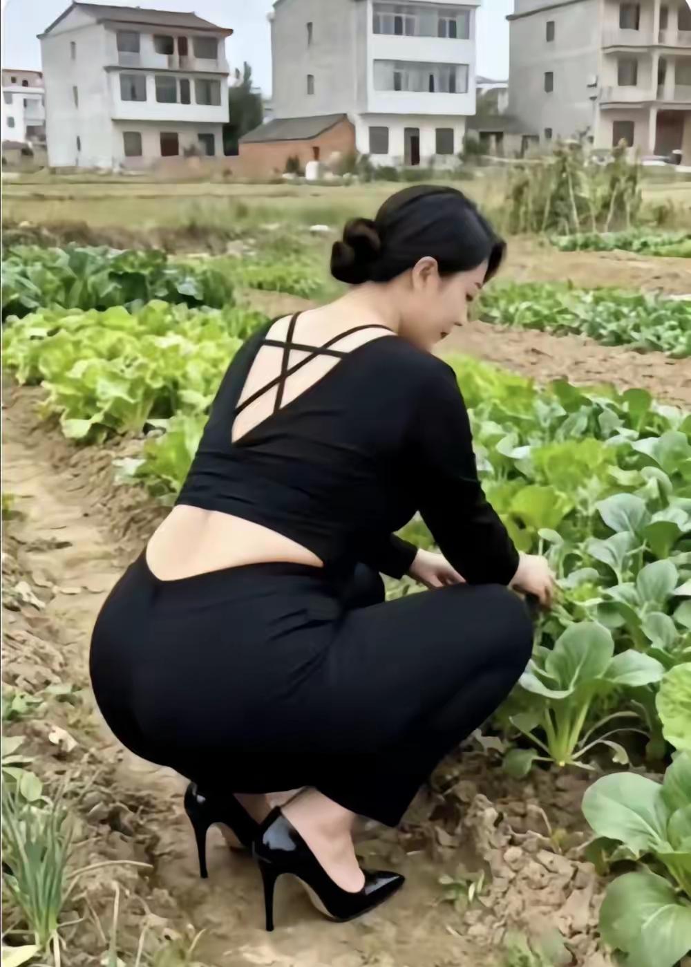 如果吃饭睡觉钓鱼是废了那那些加班到秃头算不算‘光荣就义’？三年失业躺平