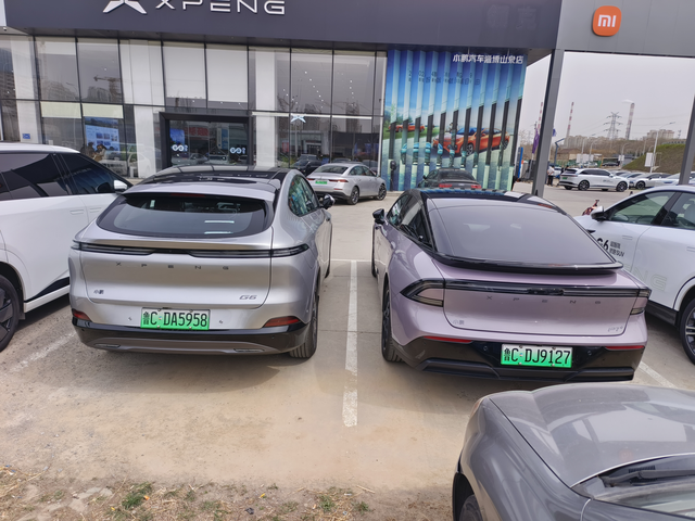 p7+和G6，我选G6的理由。1.p7+车长超过5米，不好停车，市区不灵活