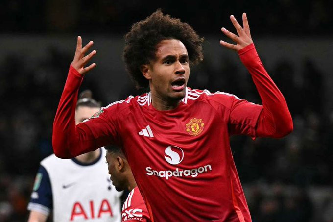 意大利AlfredoPedullà齐尔克泽已经将他在曼联的时光视为“一个已结束