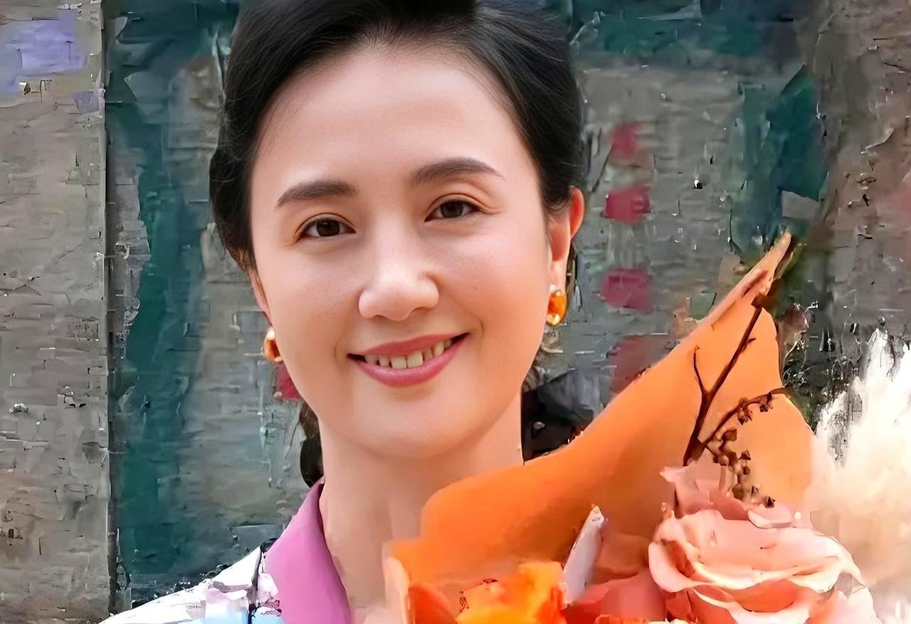 朱媛媛走了，51岁，癌症拖了五年。最后那部《小城大事》，她浑身转移灶，止痛