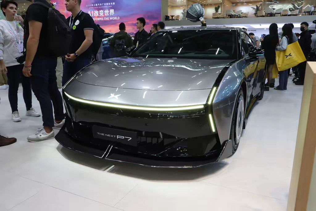 最近小鹏P7车主送修被私拆轮胎的事儿，在车友圈吵得沸沸扬扬，北京车主王...