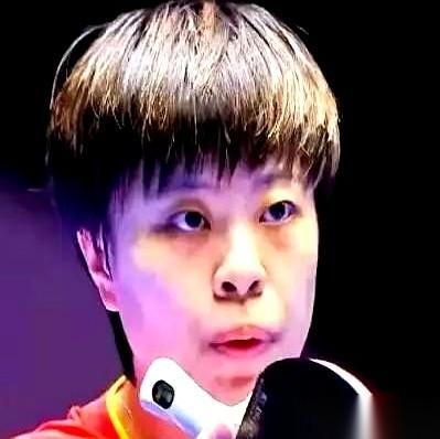 说个扎心的事儿。王艺迪，一身的本事憋着，在场边当了四天“最佳观众”。镜头扫过