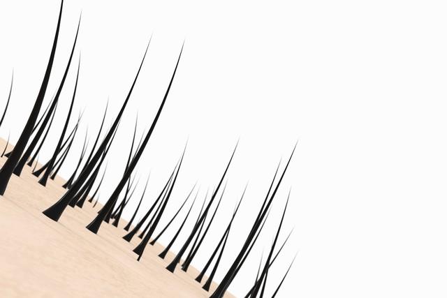 头发越掉越多？不是老了，是身体缺这4种营养！补对了，头发自己慢慢长大家好，