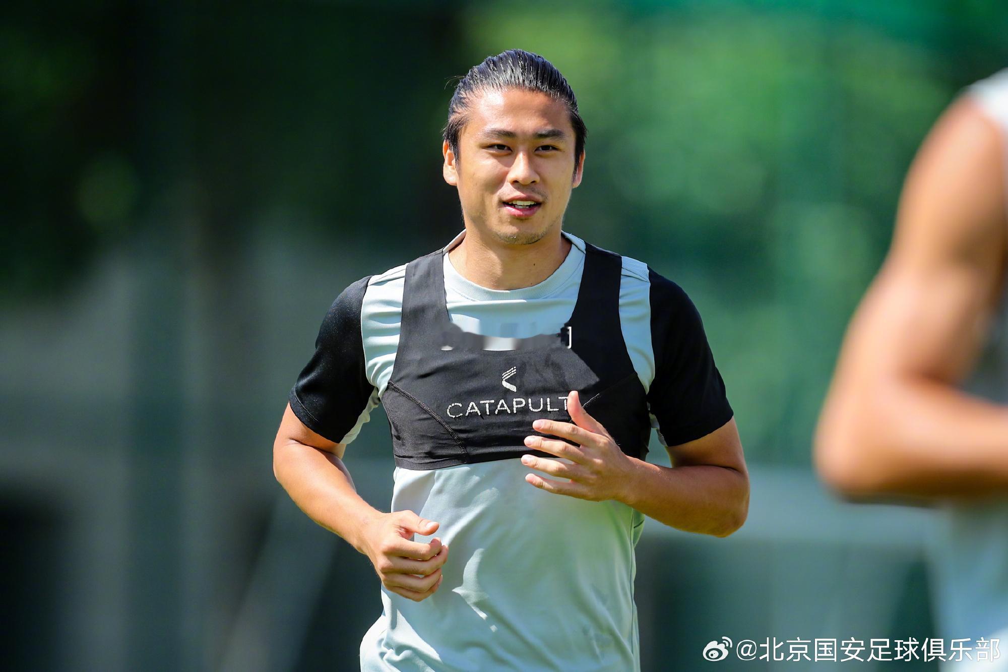 北京国安今晚客战津门虎，主帅蒙哥马利赛前发布会对于赛季首次京津德比时，主场的2