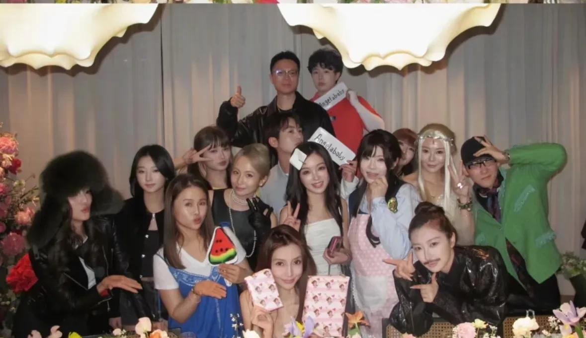 35岁杨颖跑男里突然不抢镜了攥着一部压箱底的悬疑剧赌下半辈子的饭碗你看最新