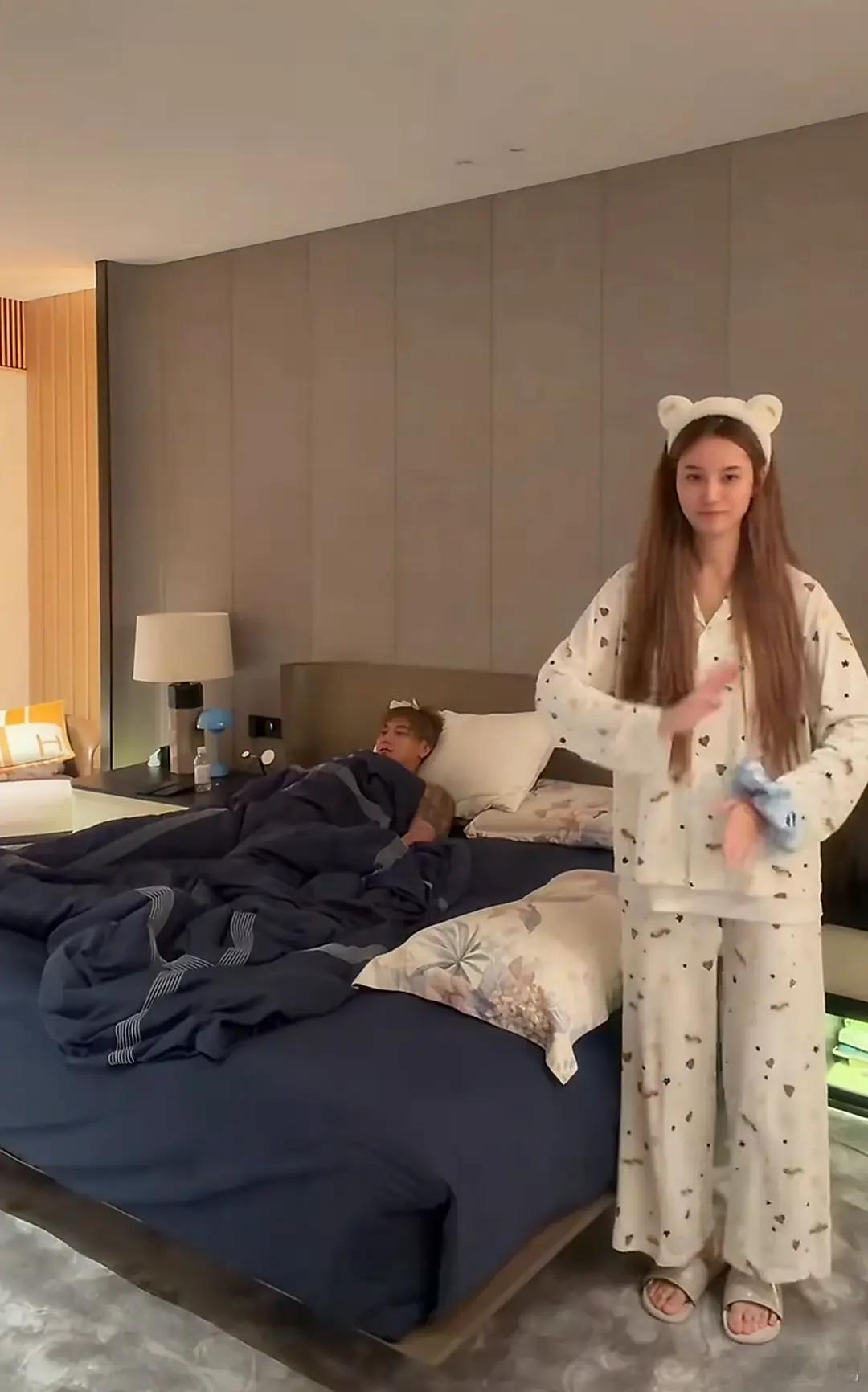 粉丝受得了他俩天天这样吗🙉