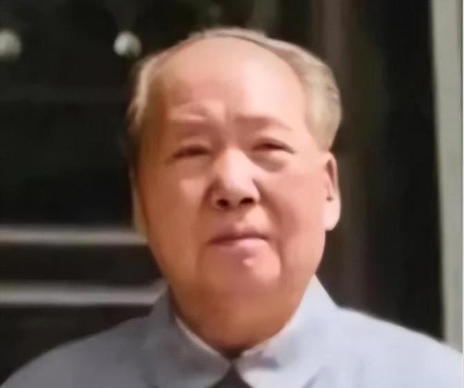 1975年，已经82岁高龄的毛主席突然问身边的人：功德林里，还有国民党战犯吗？“