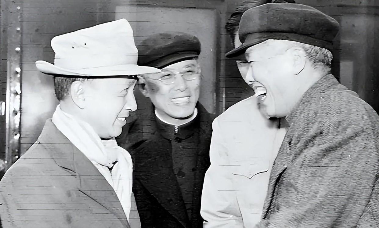 80年代美国卖武器给中国，如今肠子都悔青了，背后有何原因？80年代美国卖武