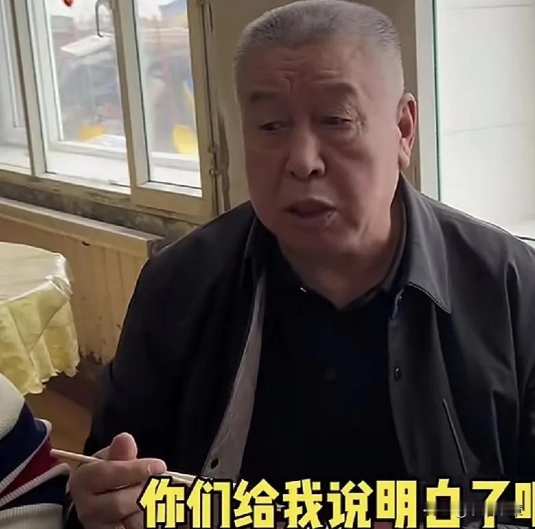 东北姥爷走红记，亲情在jin钱面前碎了一地谁也没想到，东北姥爷短视频火了，老