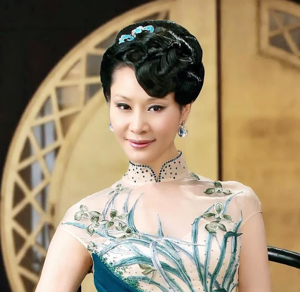 领国务院津贴的十位女歌唱家,都是国之瑰宝,一起来看看吧：一、李谷一二、郭