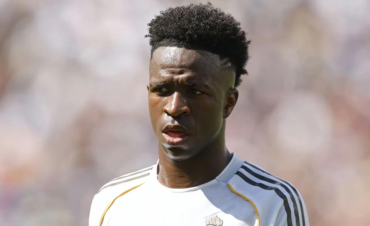 皇马5：1大胜皇家贝蒂斯，贡萨洛-加西亚上演完美帽子戏法，因伤缺阵的姆巴佩慌了？