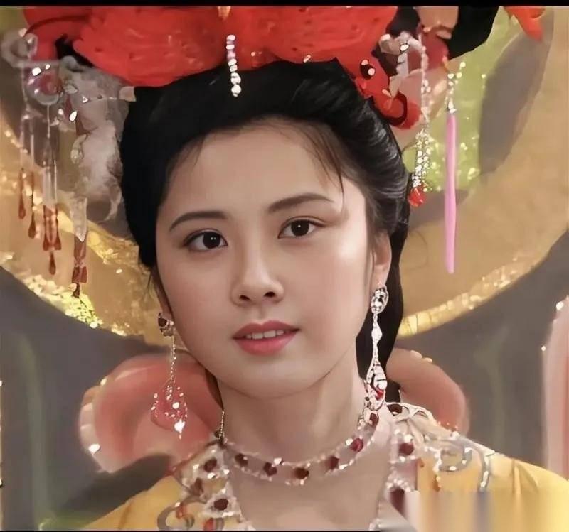 杨洁导演差点犯下中国电视史上最大的错误，她把女儿国国王的剧本递给了一个刚