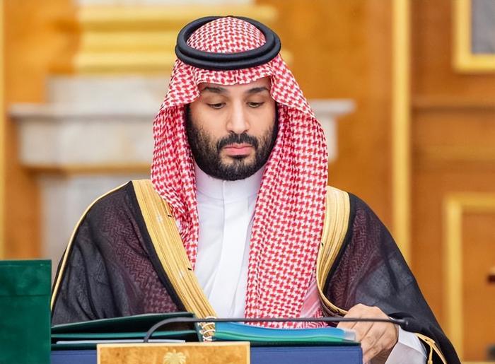 你说，伊朗和沙特斗了这么多年，为什么伊朗不亲自出手揍沙特？反而一直让胡塞武装站在