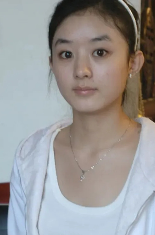 毁人者还要装圣母著名演员赵丽颖面对网络谣言说了一句“算你妹”，正在遭受铺