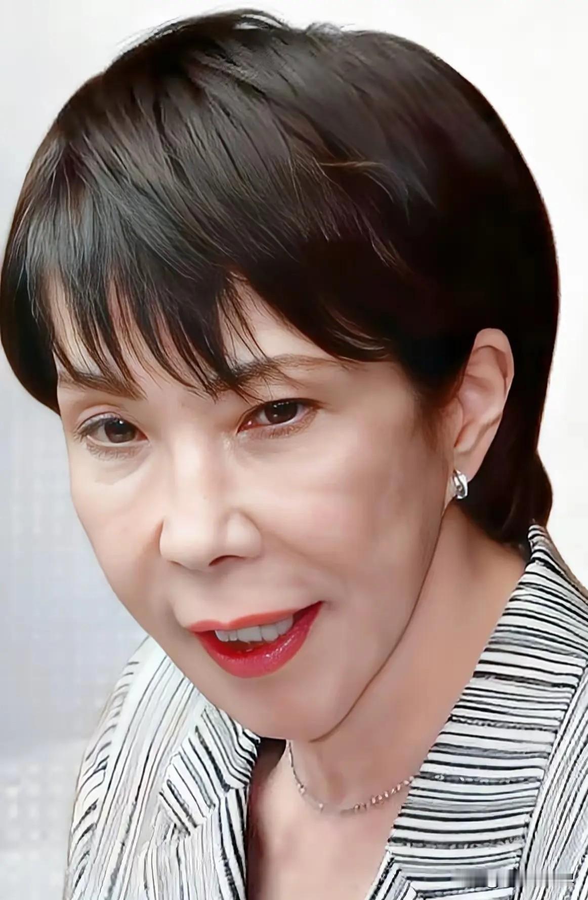 日本消息。12月13日，据报道，旨在削减日本众议院10%议席的法案仍未进入审