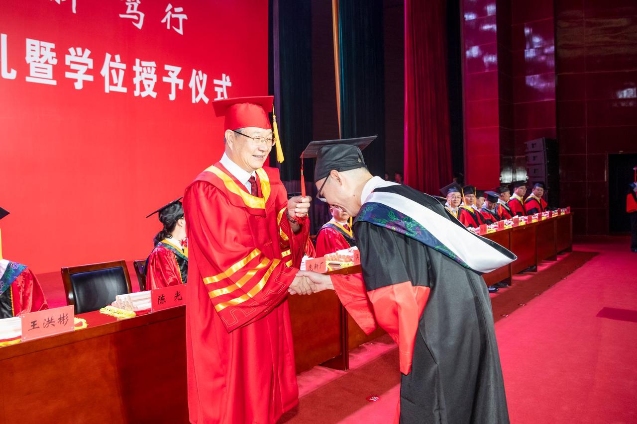 河南科技大学正式换帅！新校长比老校长年龄还大？河南科技大学的“院士校长”悬念