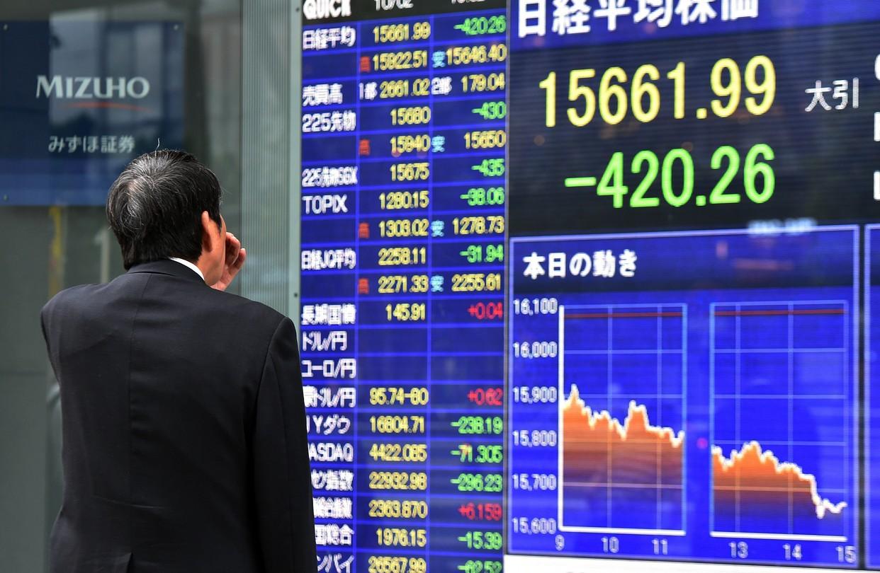 日本崩溃速度真是让全世界目瞪口呆！社媒形容：日本已经踏入“下坠倒计时”，堂堂G7