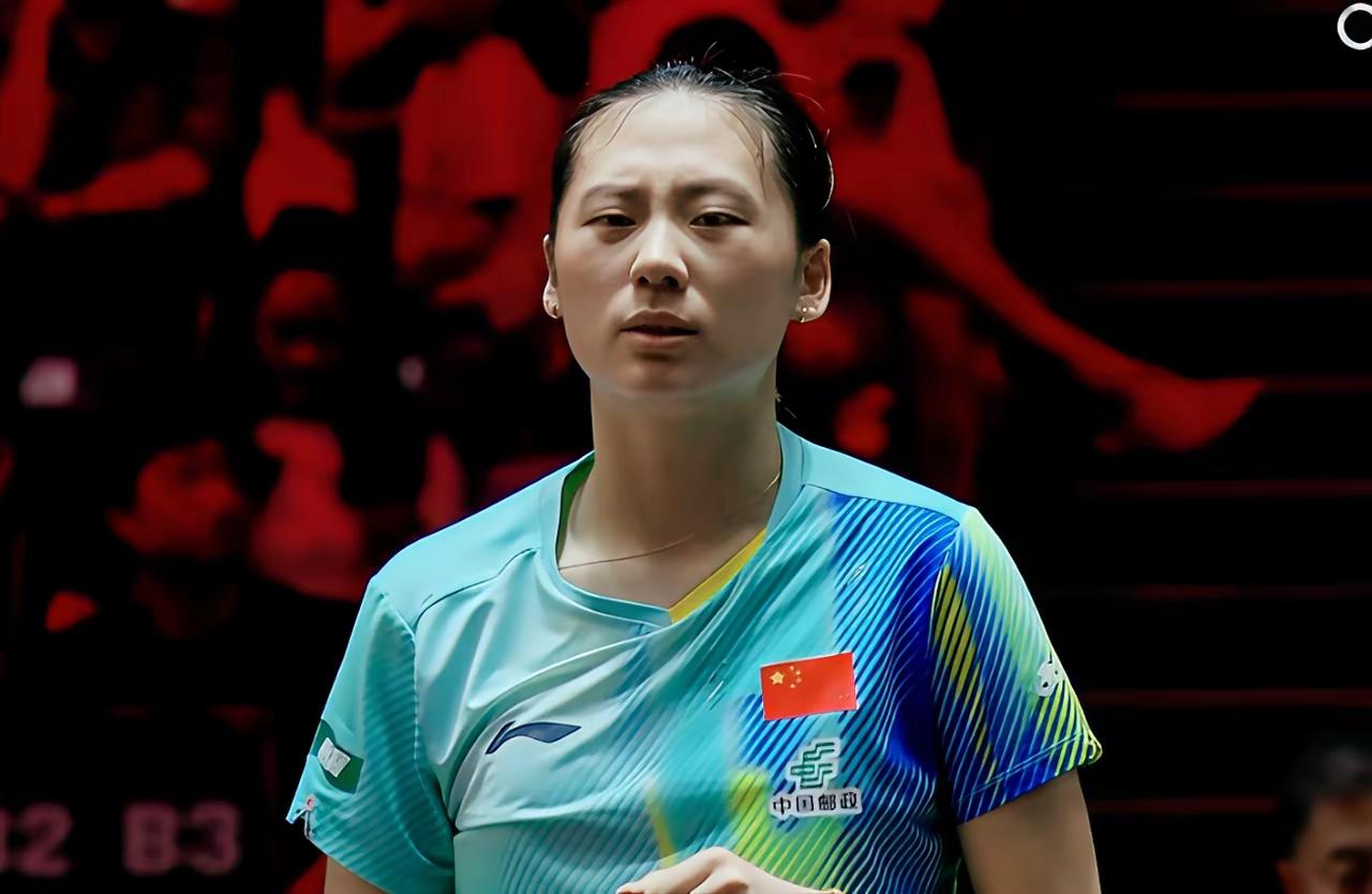 陈熠这次有点难了！因为在刚刚新加坡大满贯的兼项中，混双先出局了，紧接着女双昨
