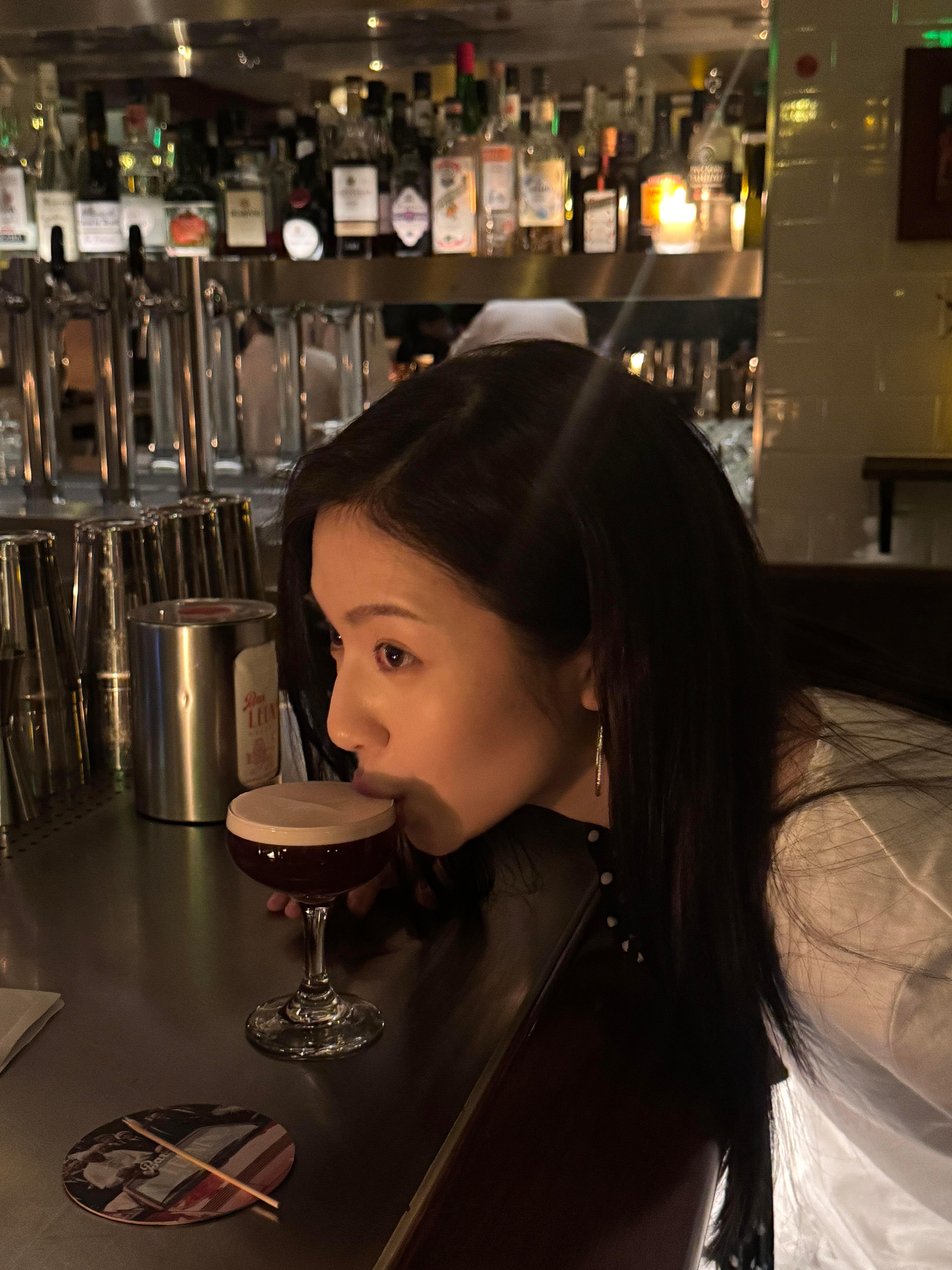 李兰迪又换风格了李兰迪后背的曲线李兰迪日常照有种不在内娱的美