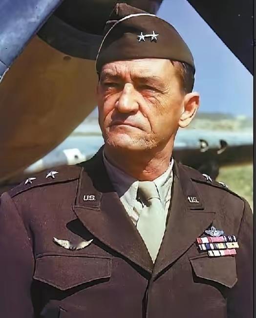 1949年，中航和央航在香港宣布起义，而曾经支持中国抗战的“飞虎将军”陈纳德为防