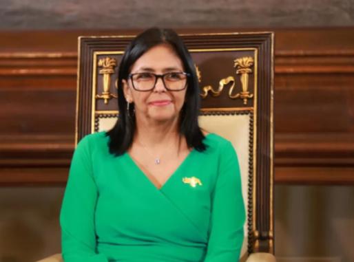 这回算是真的要把根都给刨了！就在大伙以为抓了马杜罗就能消停的时候，美国人凌晨又动