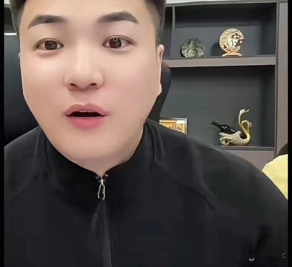 阿宇讲述天津李四重情重义，当年东方阿保被辛巴踢出直播间，李四替大哥要说法，我大哥