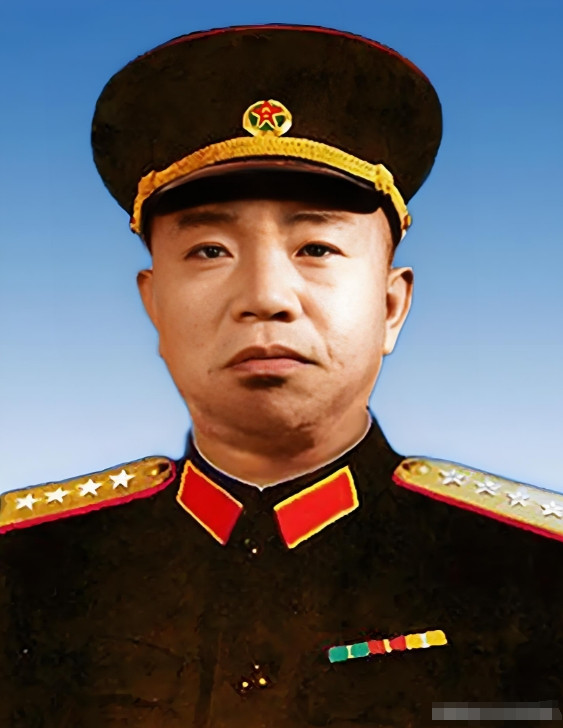1968年，开国大将王树声在食堂打饭时，看到一名年轻的干部一个人打五份饭，他顿感