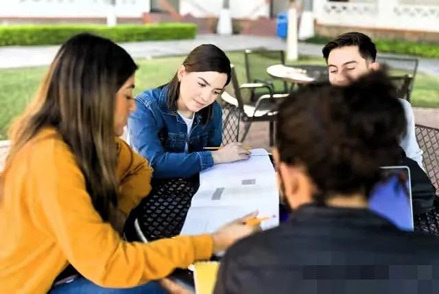 千万不要报考这五所大学我们湖南省今天已开始正式填报志愿了。你知道吗？有些