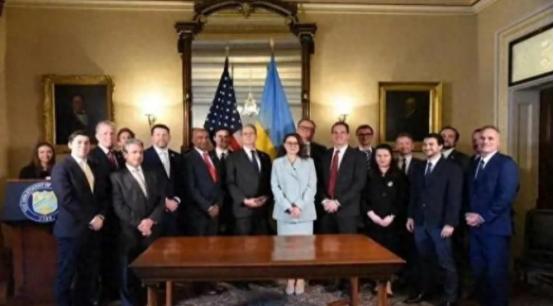 仗打完了，分赃开始了，乌克兰这仗打完了，分赃开始了，地归俄罗斯，钱归美国，命归乌