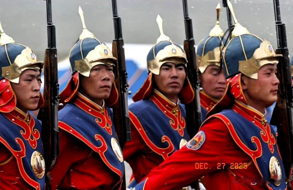 蒙古国已经再次乱成一团，而且还要反华到底图啥？近日，蒙古国首都乌兰巴托的街头又闹