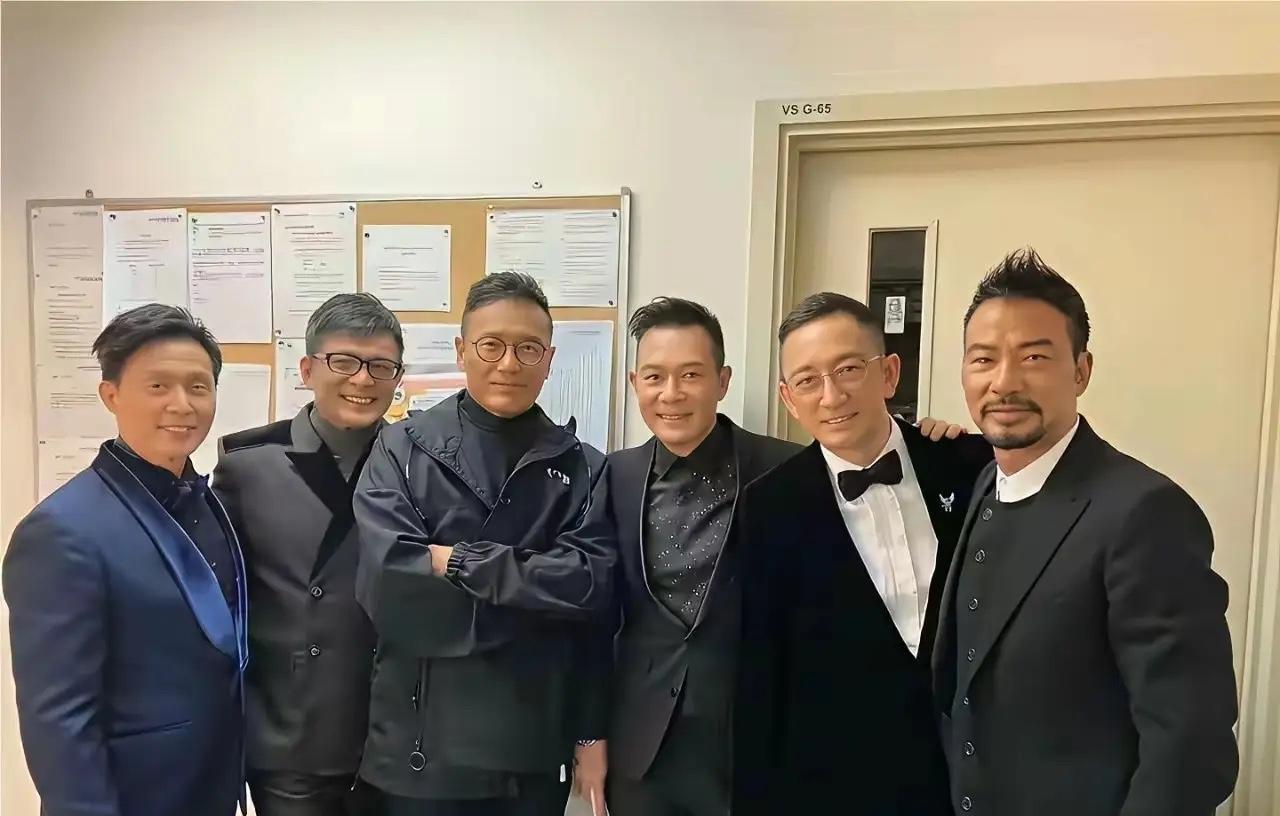 同样是港圈大佬，任达华和黄日华，根本不是一个维度的较量。一个专攻大银幕，把奖杯