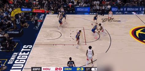 火箭三大核心集体失常，真相比输球更扎心。伊森过去11场三分命中率21.5%，