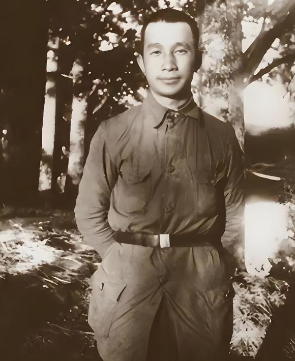 胡琏与粟裕的第一次真正照面，是在1946年底的宿北战役。当时国民党徐州"绥署"