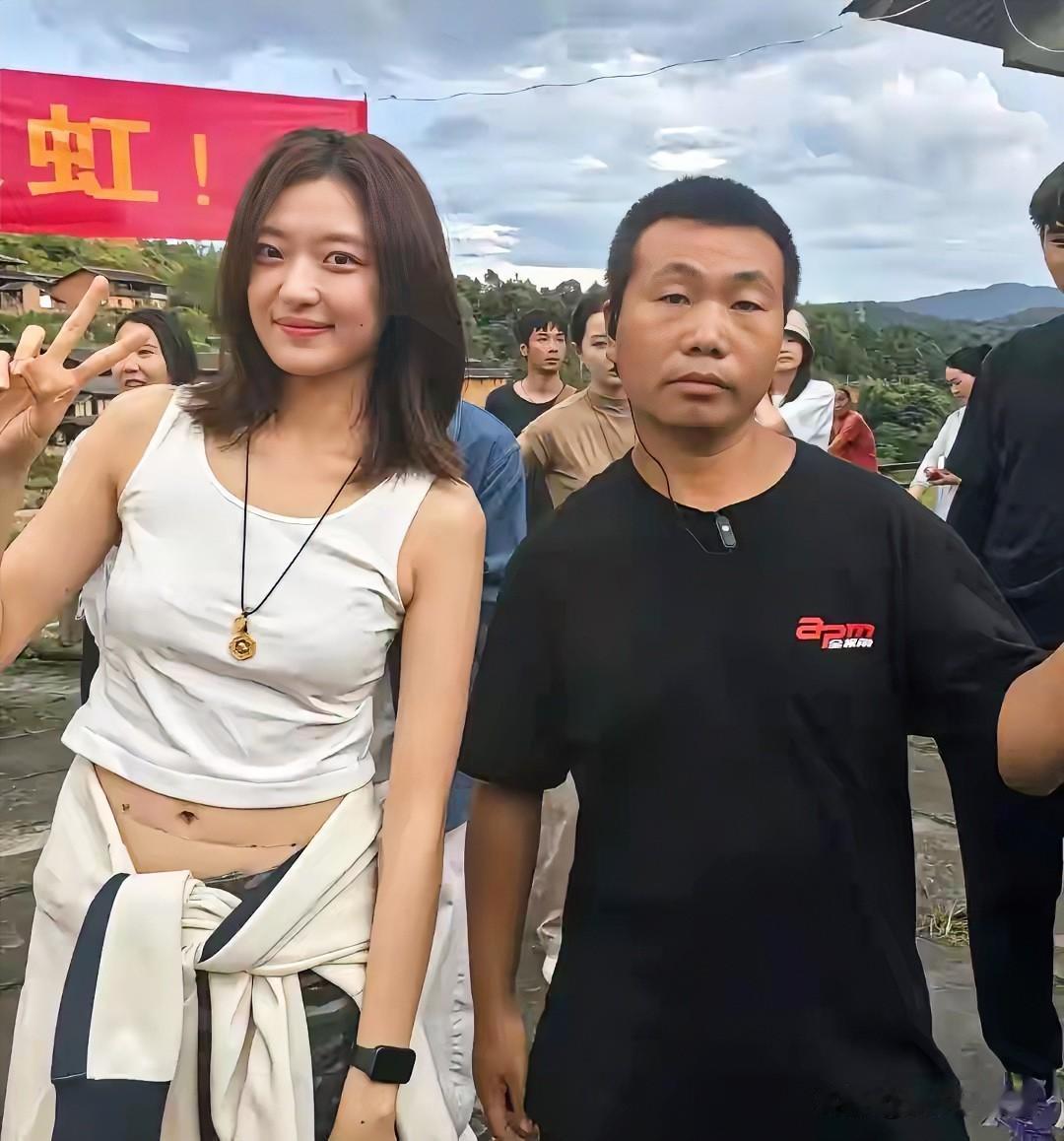这才是真实的孙千！你们看到的孙千跟网友镜头下的孙千简直是判若两人，网友镜头下