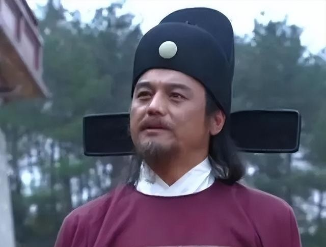 1375年，刘伯温去世才2天，就急匆匆下葬。没想到3天后，朱元璋得到密报，立刻下