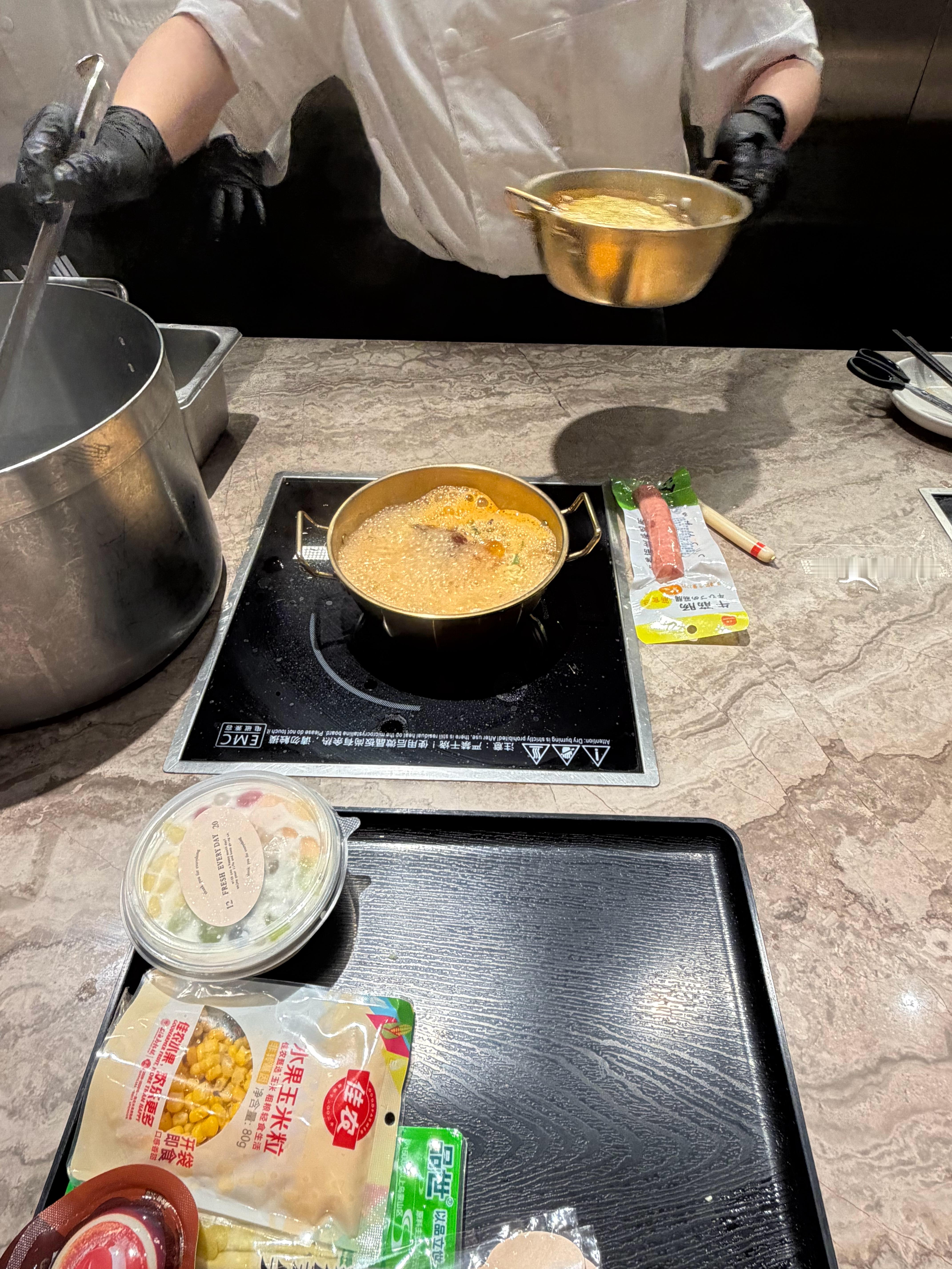 吃上泡面了