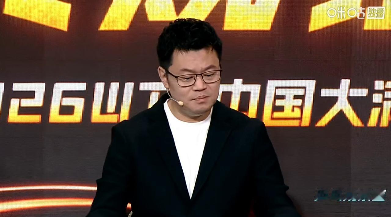 侯英超这话太毒舌了，直言：现在年轻人缺的不是技战术，而是打关键分的能力，
