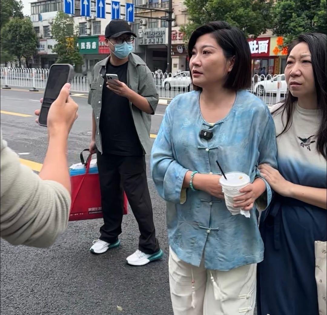 一场“过山车”式庭审后的等待。9月26日，南京市秦淮区人民法院庭审法槌落下，“孕