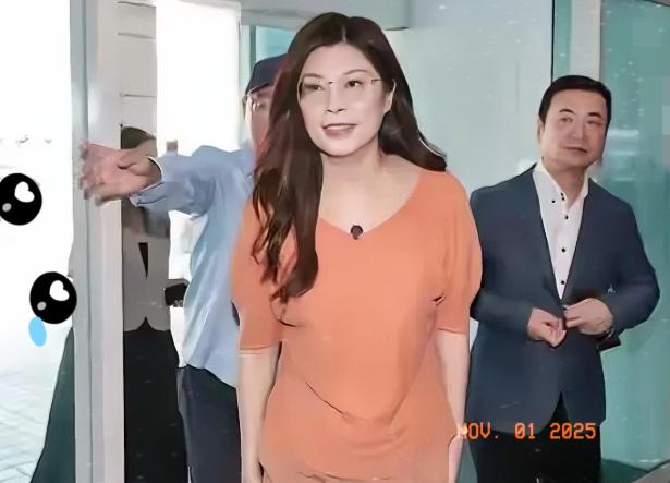 也难怪卢秀燕和侯友宜不愿出席典礼！本来以为自己是上桌吃肉的，结果连菜都没看到，