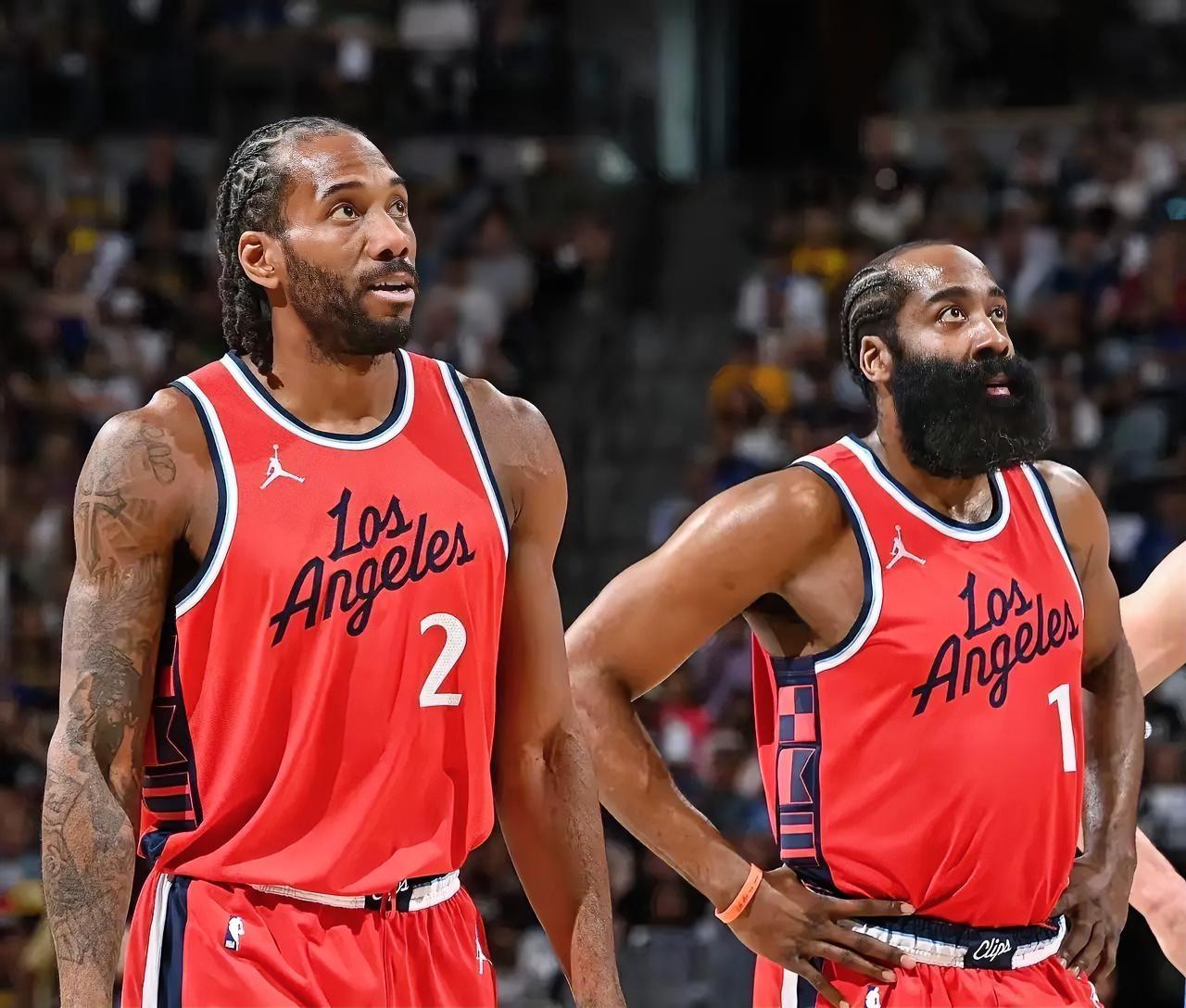 太稳了，快船131-90大胜国王，这3位球员是赢球头号功臣！1. 莱昂纳德，