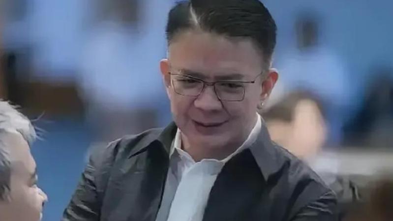 2026年9月22日，菲律宾参议院弹劾法庭审判长埃斯库德罗围绕莎拉·杜特尔特弹劾