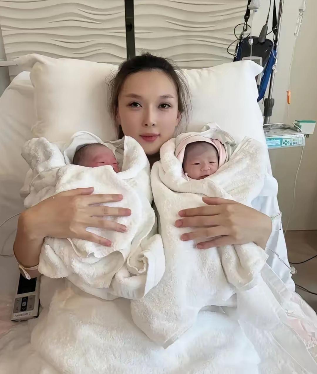 重男轻女凉透心，大美女，真刚带俩闺女活成光！南京一女怀双胞胎查出是女孩，婆家