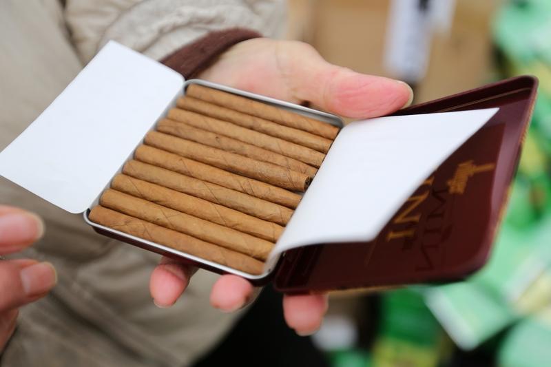 国务院出手整治烟草市场，这波操作太有必要了！12月5日国务院常务会议部署全链条打