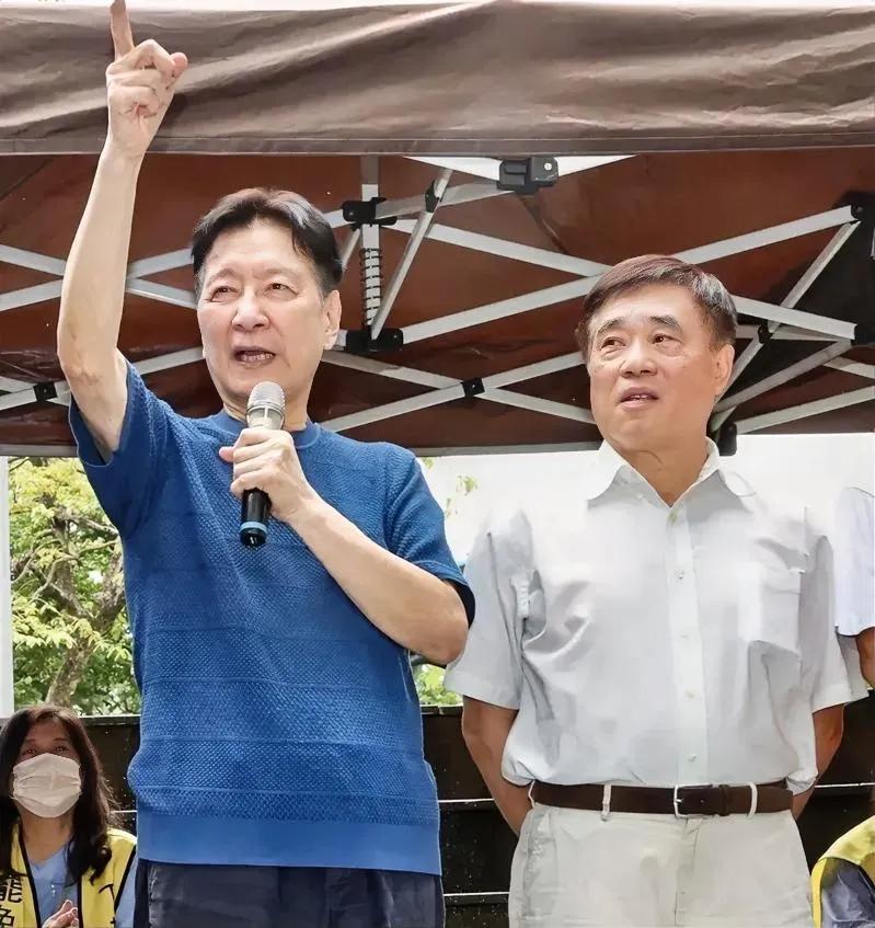 直球对决！与郝龙斌明天谁出来与郑丽文参选党主席？赵少康说：今明2天民调出来就确定