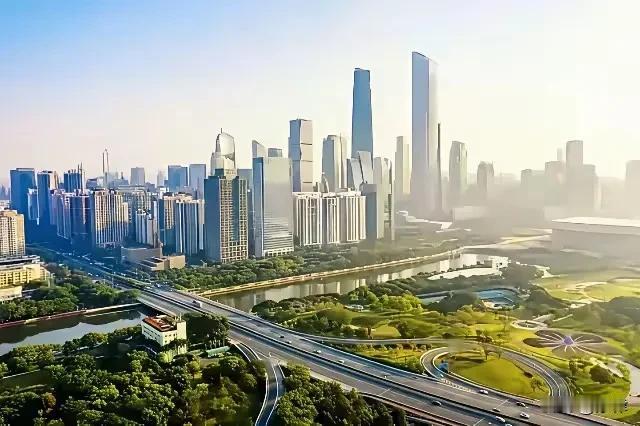 房价涨势几乎肉眼可见了，已强烈感受到各种资本正在朝楼市汹涌而来，但令人悲哀的是，