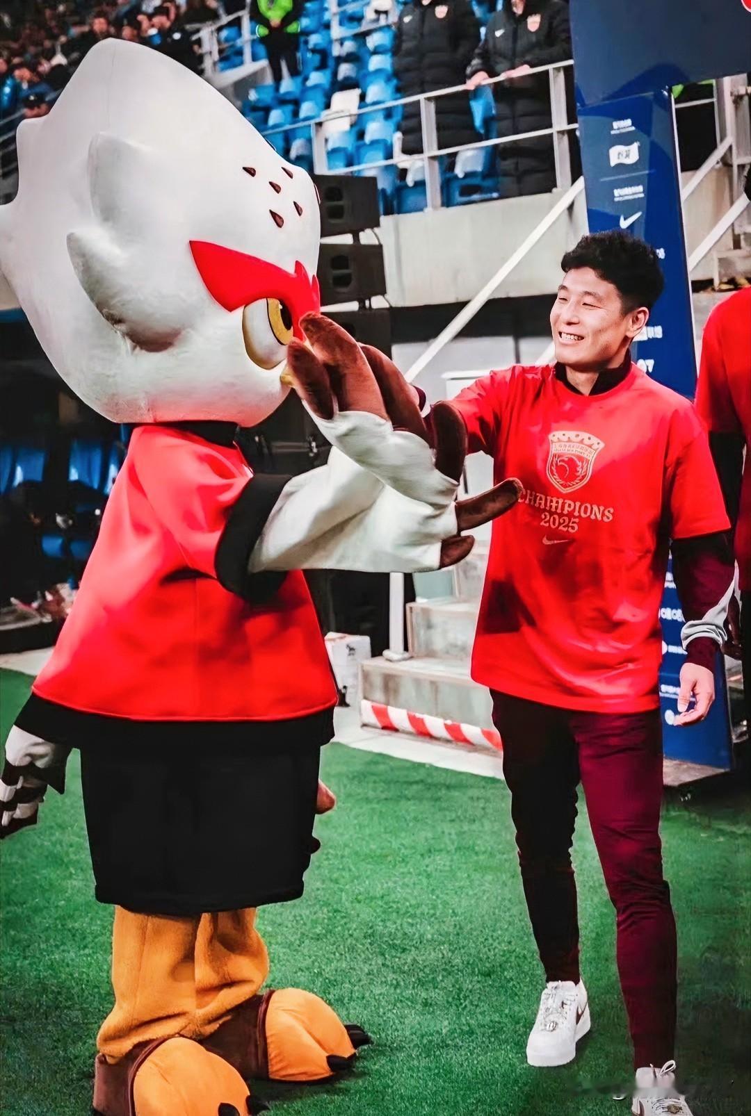 同样是中超夺冠，武磊现在的感受完全不同，他坦言这次夺冠不像前几年那么兴奋了