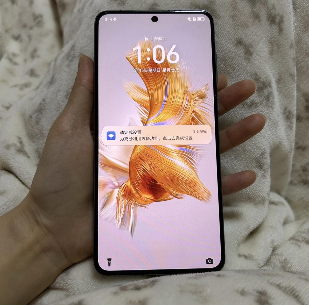 有2026年还在用华为Mate50吗？[哭哭]日常体验还算说得过去。刷微信、